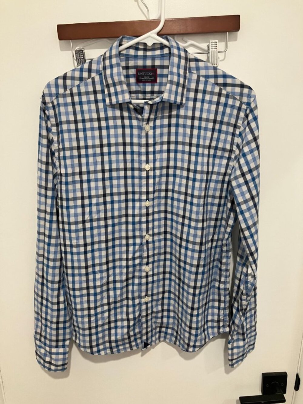 UNTUCKit Men's Checkered Plaid Long-Sleeve Shirt, Blue/White, Size Small